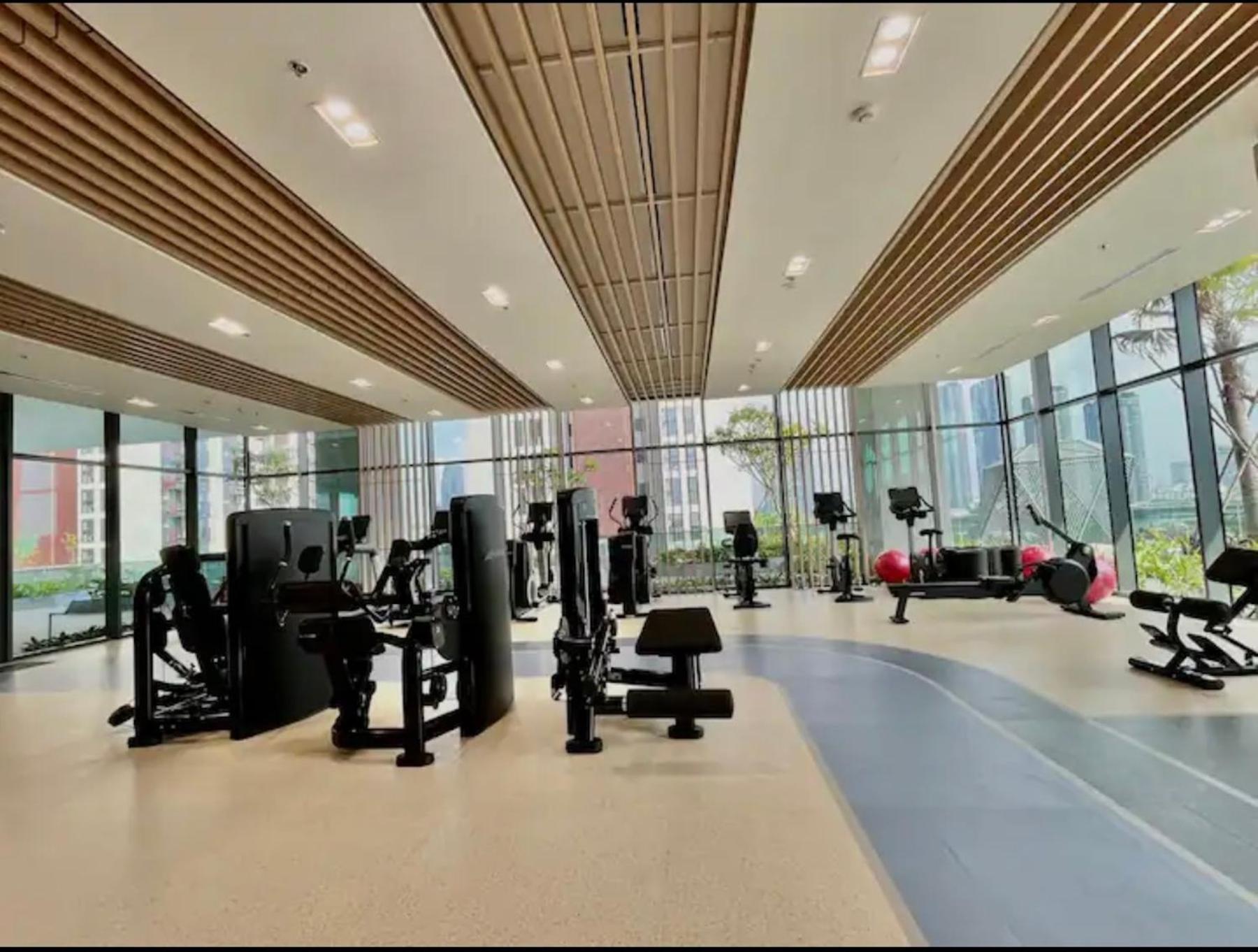 The Metropole -Complex "Opera, Crest, Galleria " -Free Pool-Gym-Sauna Room-Yoga Room Thành Pho Ho Chí Minh Esterno foto