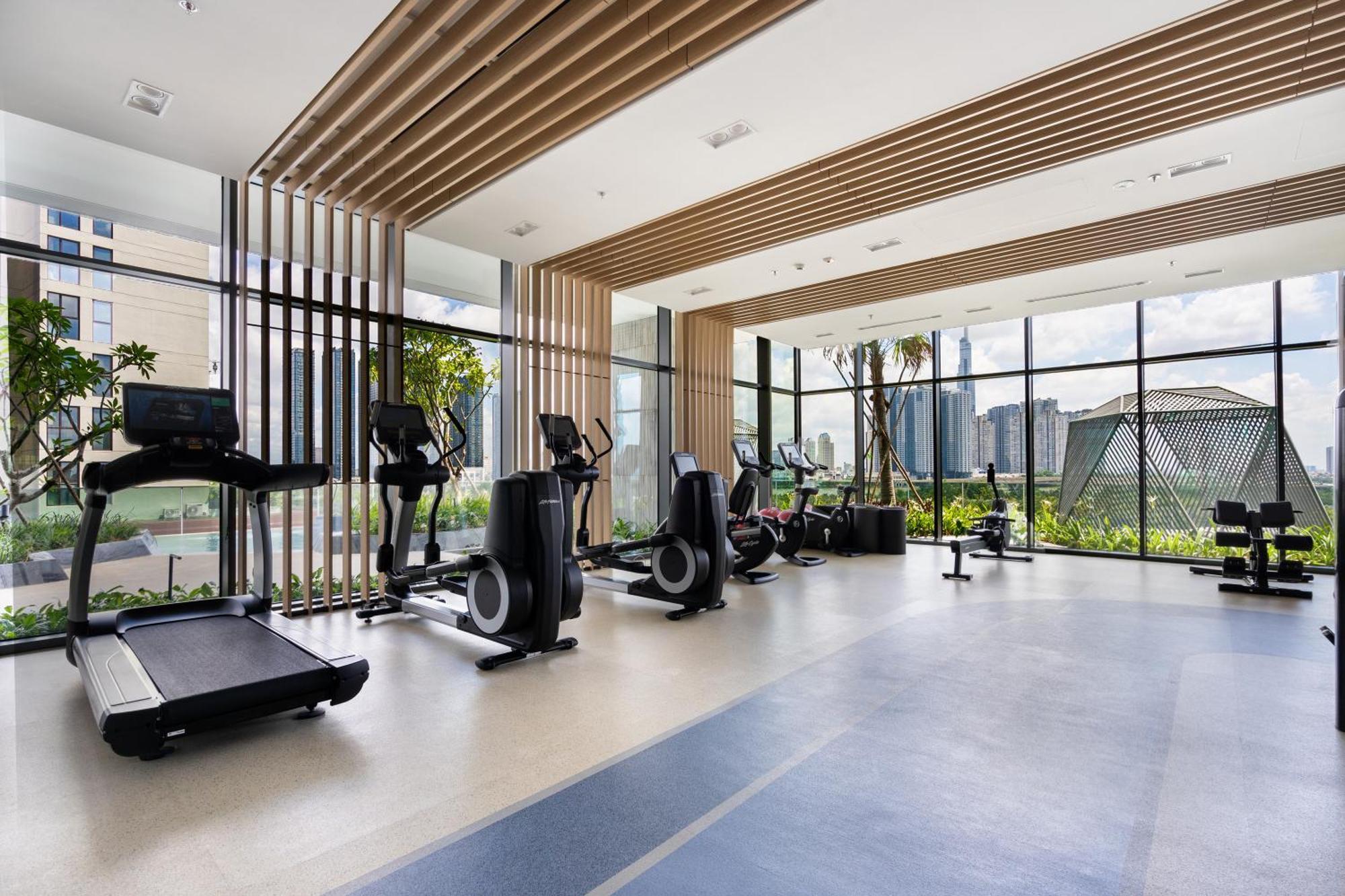 The Metropole -Complex "Opera, Crest, Galleria " -Free Pool-Gym-Sauna Room-Yoga Room Thành Pho Ho Chí Minh Esterno foto