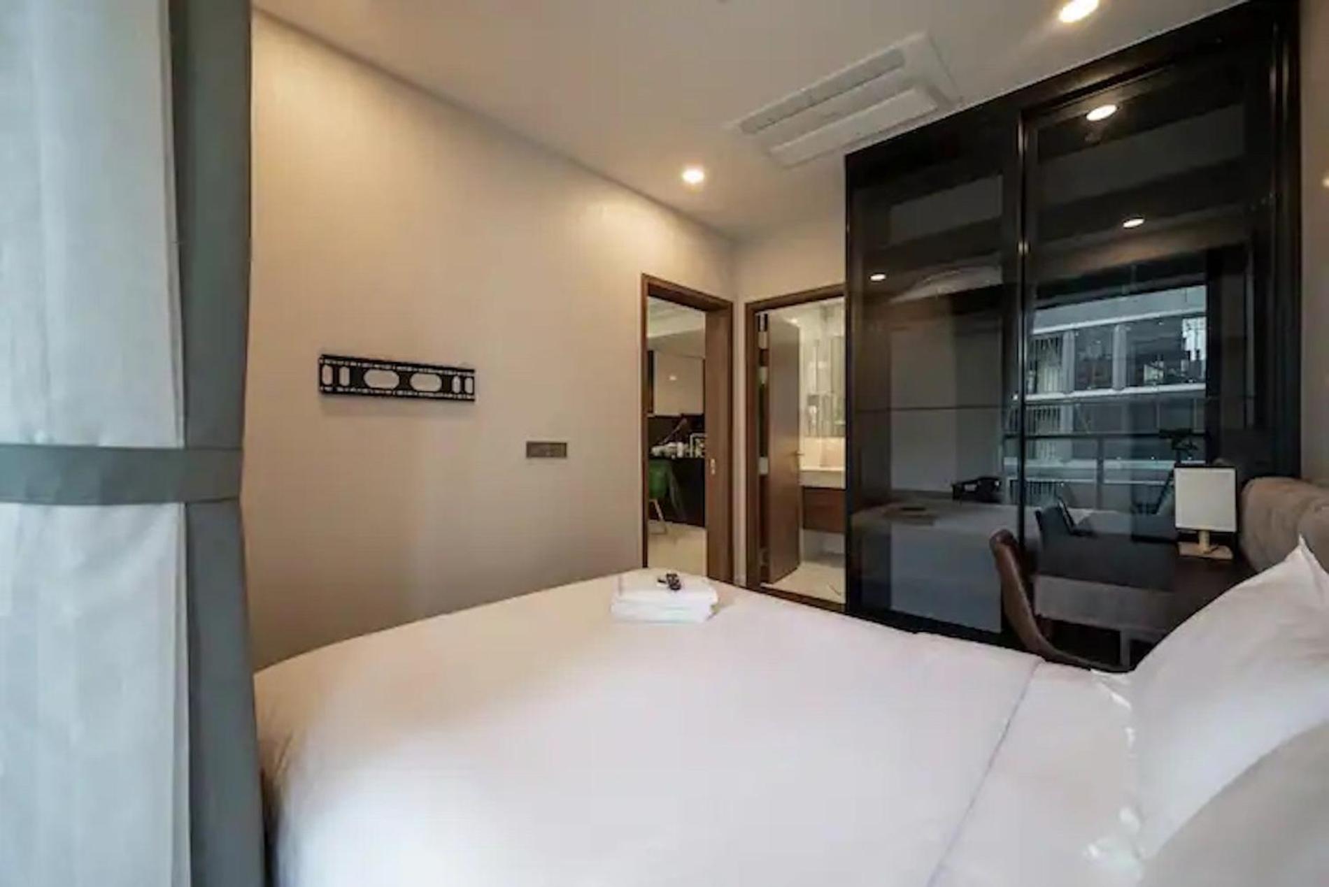 The Metropole -Complex "Opera, Crest, Galleria " -Free Pool-Gym-Sauna Room-Yoga Room Thành Pho Ho Chí Minh Esterno foto