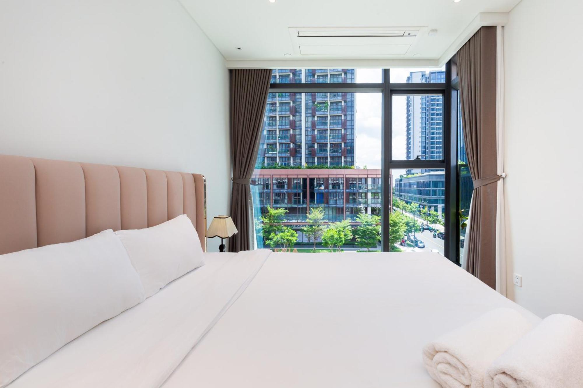 The Metropole -Complex "Opera, Crest, Galleria " -Free Pool-Gym-Sauna Room-Yoga Room Thành Pho Ho Chí Minh Esterno foto