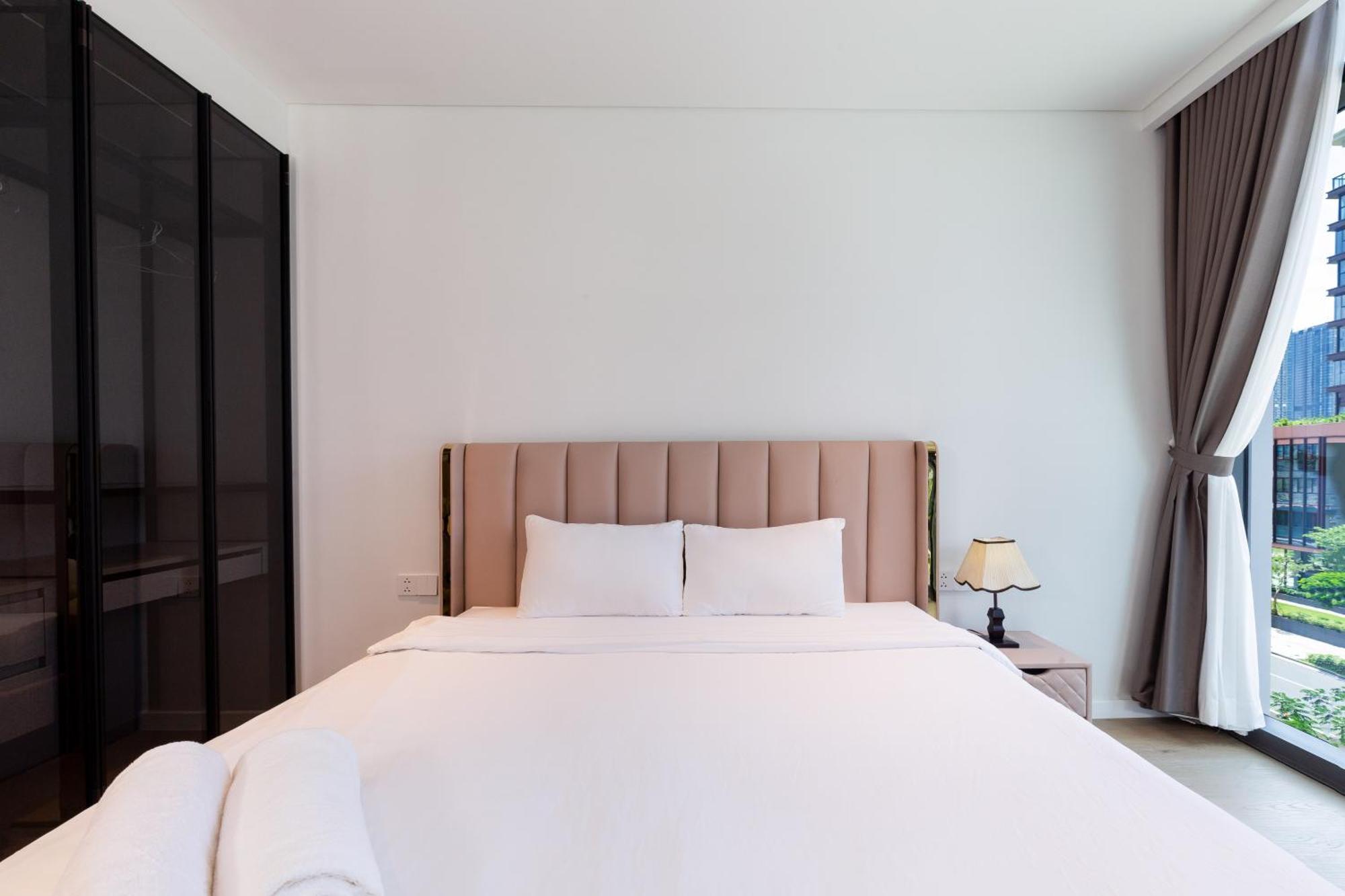 The Metropole -Complex "Opera, Crest, Galleria " -Free Pool-Gym-Sauna Room-Yoga Room Thành Pho Ho Chí Minh Esterno foto